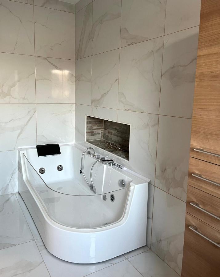Luxe Apartments リュトメル エクステリア 写真